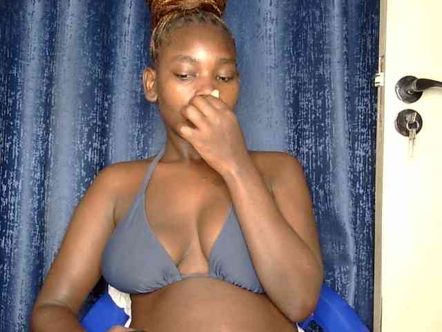 Sweet-ebony5 webcam
