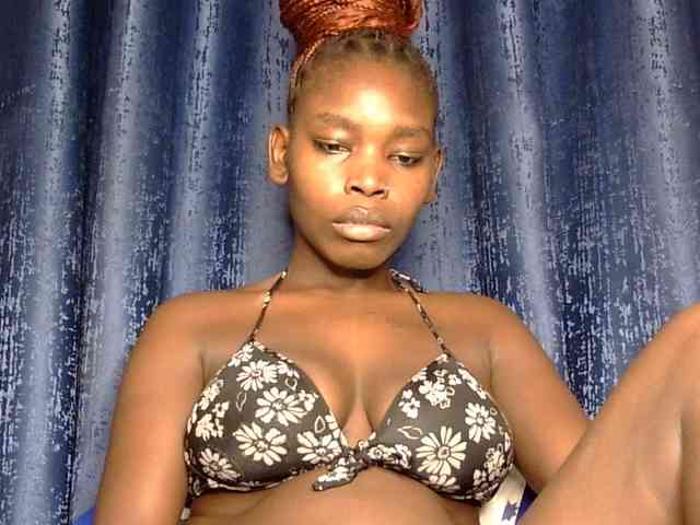 Sweet-ebony5 webcam