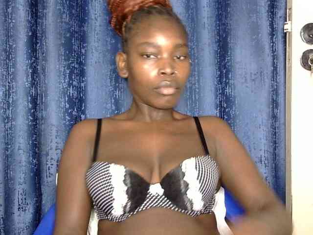 Sweet-ebony5 webcam