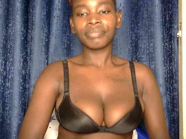 Sweet-ebony5 webcam