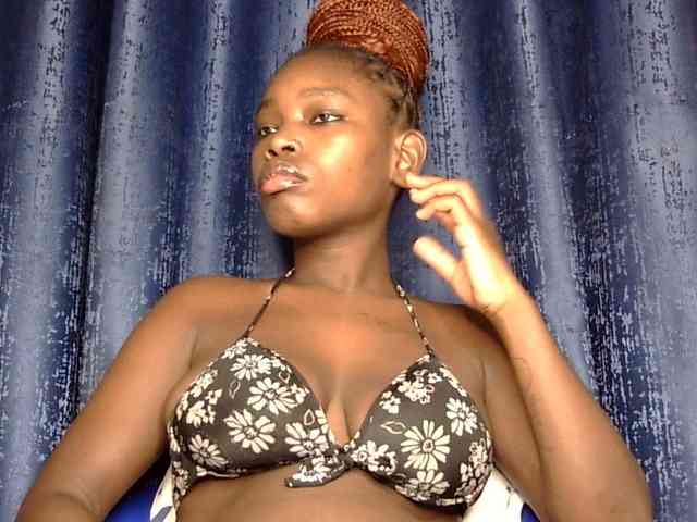 Sweet-ebony5 webcam