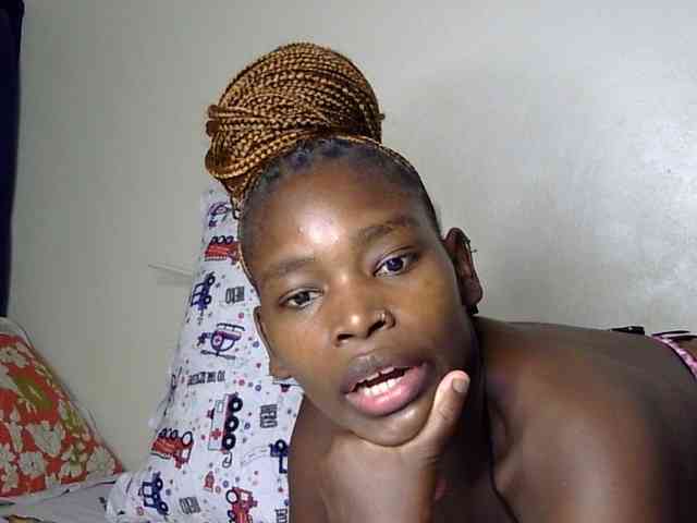 Sweet-ebony5 webcam