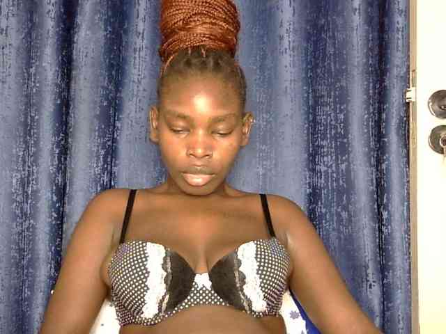 Sweet-ebony5 webcam