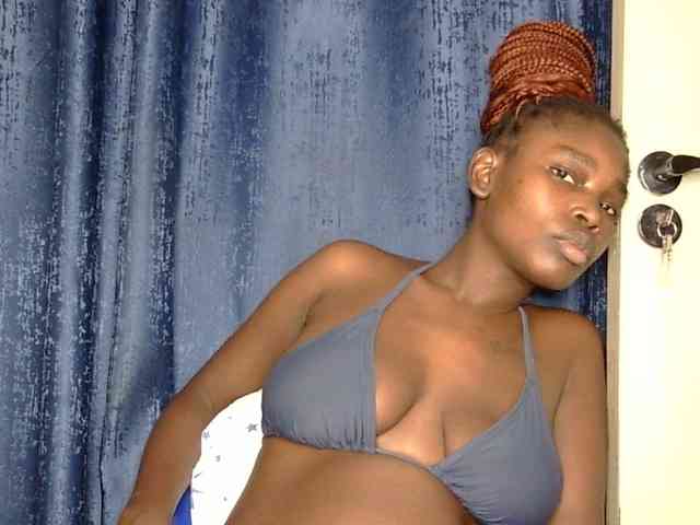 Sweet-ebony5 webcam