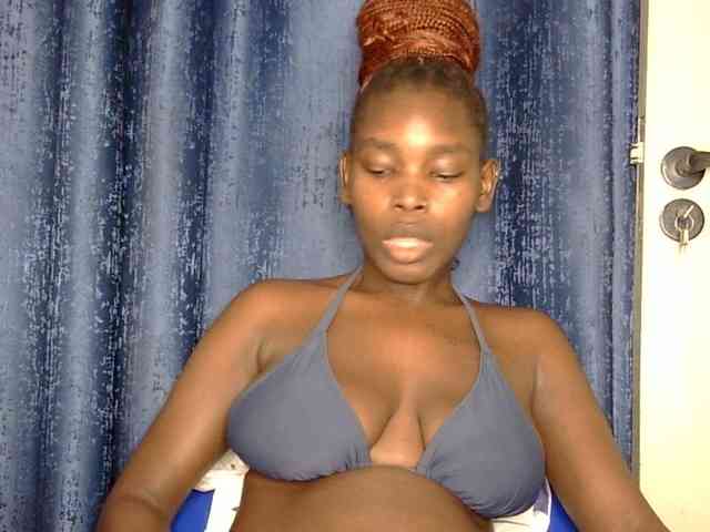 Sweet-ebony5