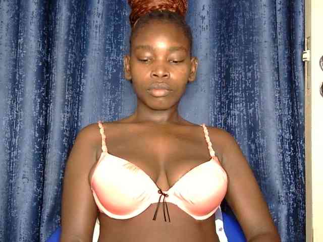 Sweet-ebony5 webcam