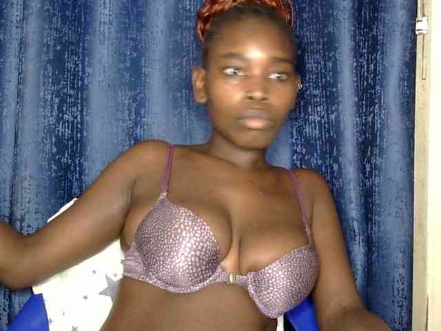 Sweet-ebony5 webcam