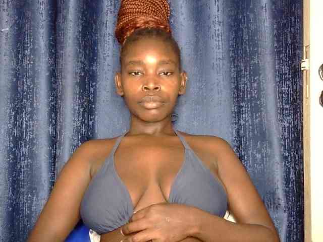 Sweet-ebony5 webcam