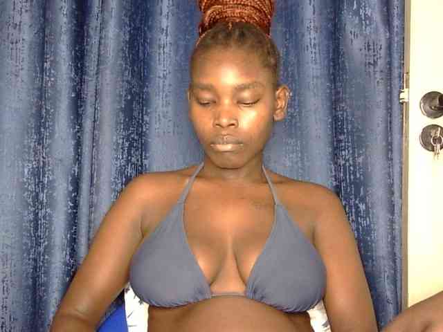 Sweet-ebony5 webcam