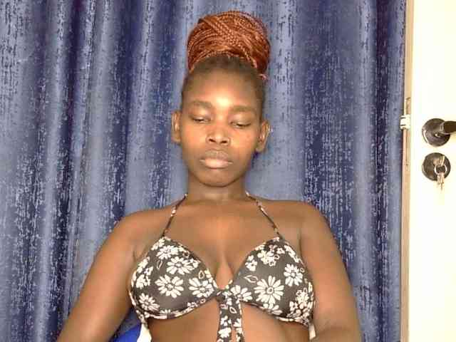 Sweet-ebony5 webcam
