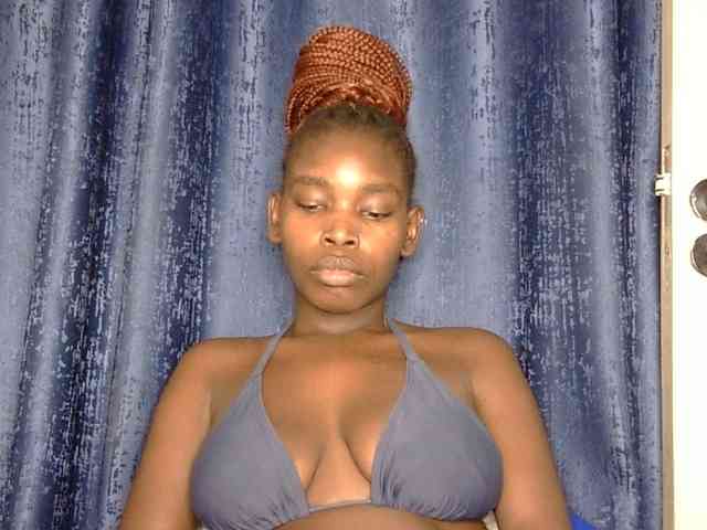 Sweet-ebony5 webcam