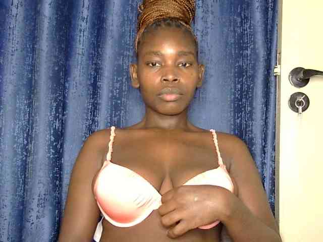 Sweet-ebony5 webcam