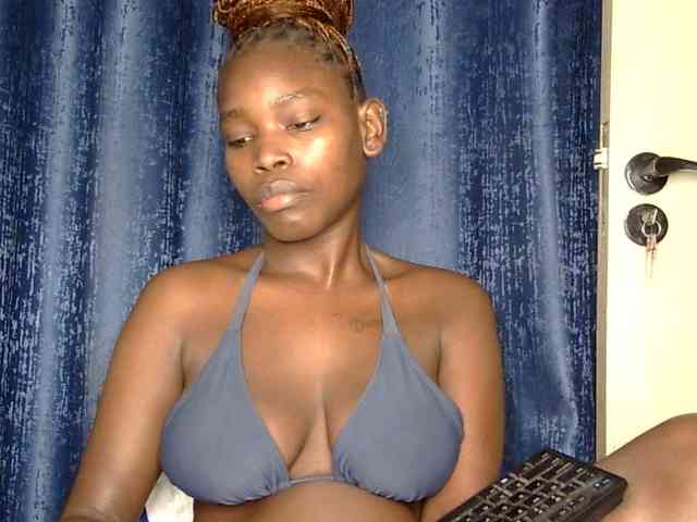 Sweet-ebony5 webcam