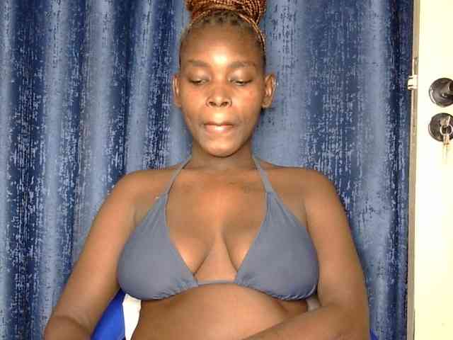 Sweet-ebony5 webcam