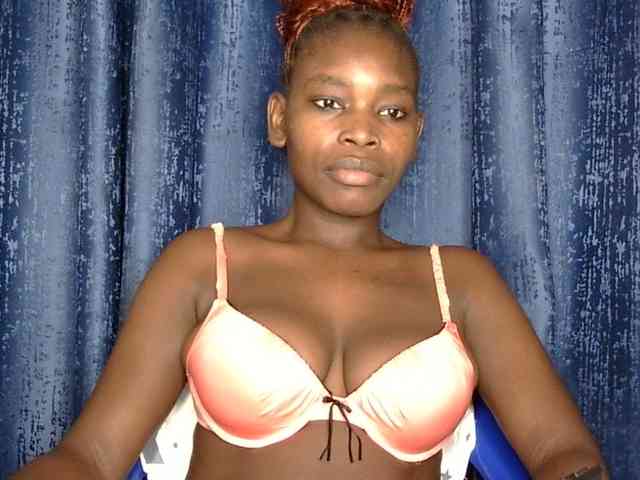 Sweet-ebony5 webcam