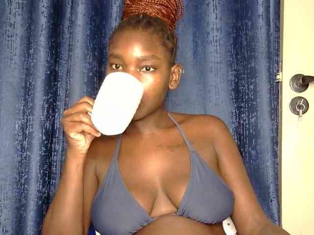 Sweet-ebony5 webcam