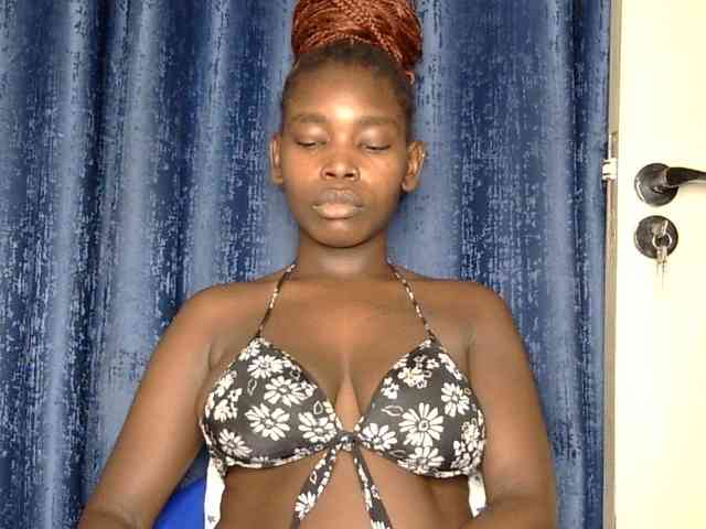 Sweet-ebony5 webcam