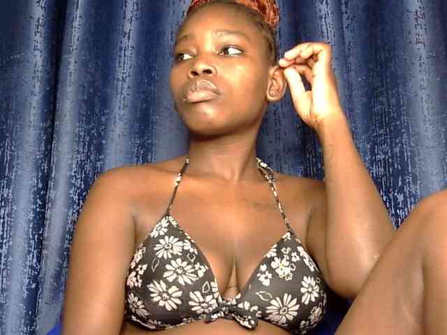 Sweet-ebony5 webcam