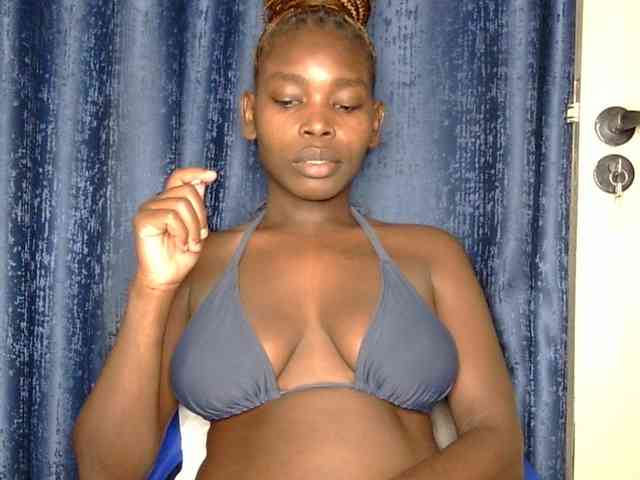 Sweet-ebony5 webcam