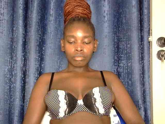 Sweet-ebony5 webcam