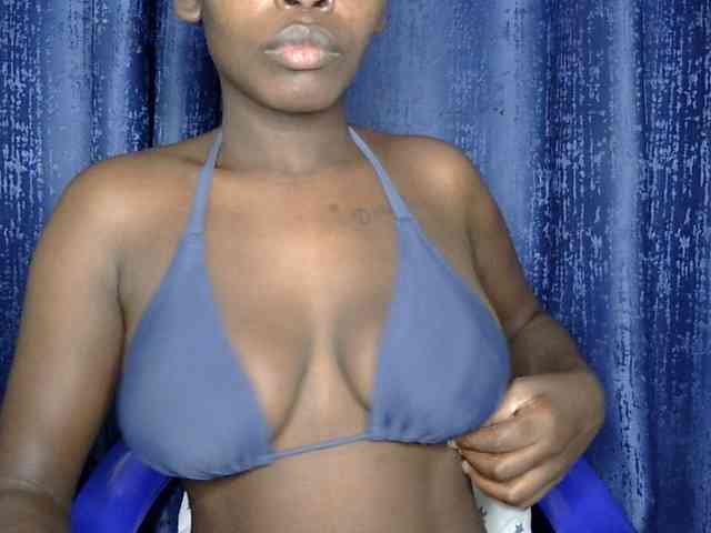 Sweet-ebony5 webcam