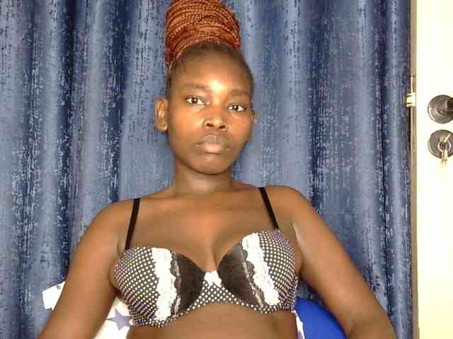 Sweet-ebony5 webcam