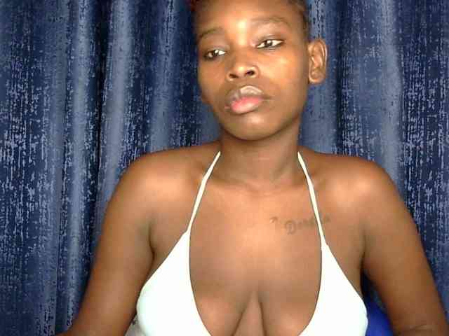 Sweet-ebony5 webcam
