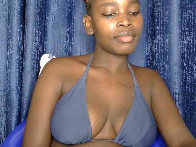 Sweet-ebony5 webcam