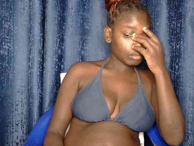 Sweet-ebony5 webcam