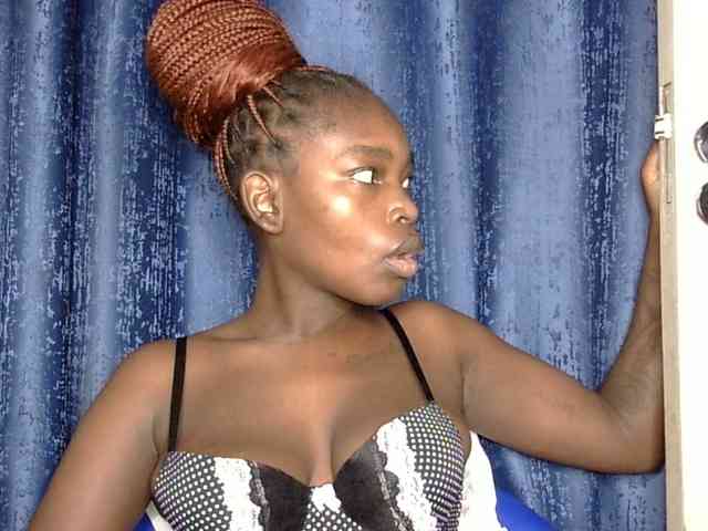 Sweet-ebony5 webcam