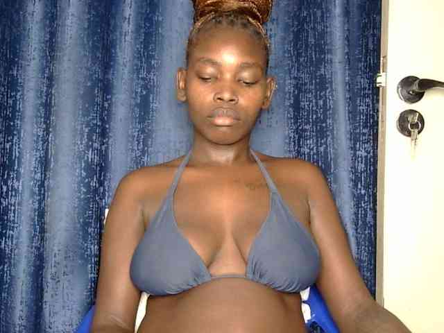 Sweet-ebony5 webcam