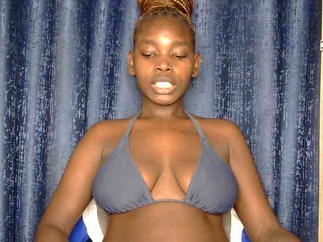 Sweet-ebony5 webcam