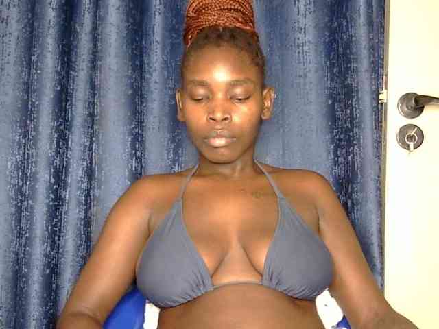 Sweet-ebony5 webcam
