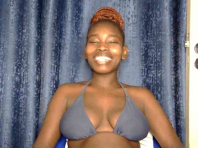 Sweet-ebony5 webcam
