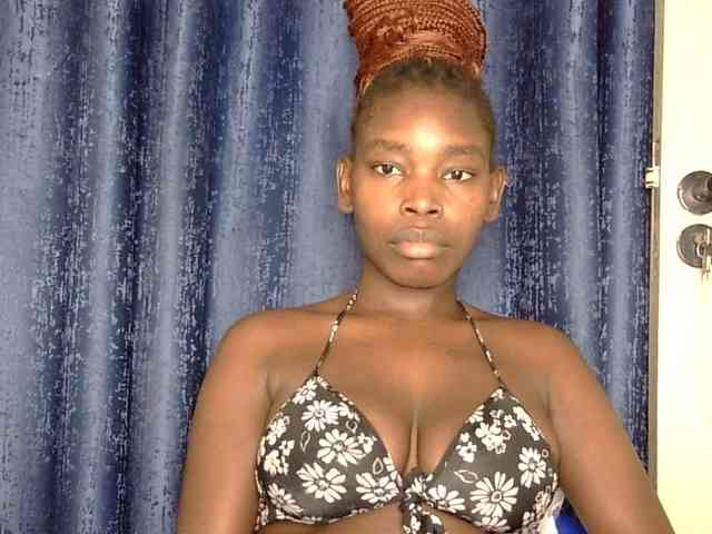 Sweet-ebony5 webcam