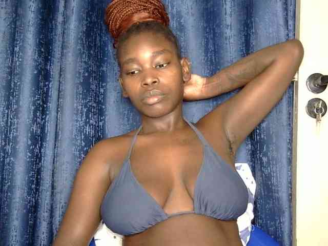 Sweet-ebony5 webcam