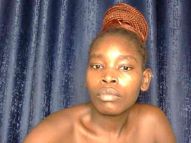 Sweet-ebony5 webcam