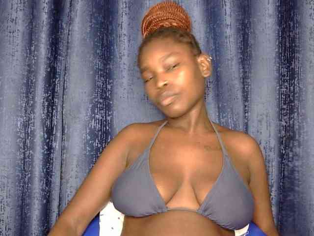 Sweet-ebony5 webcam