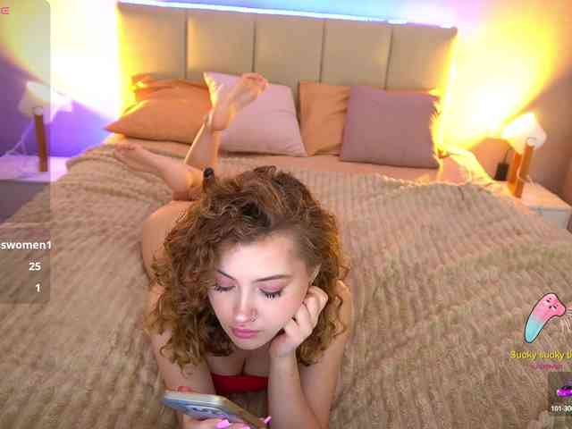 CloverPussy webcam
