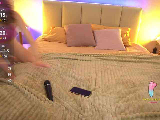 free live webcam CloverPussy