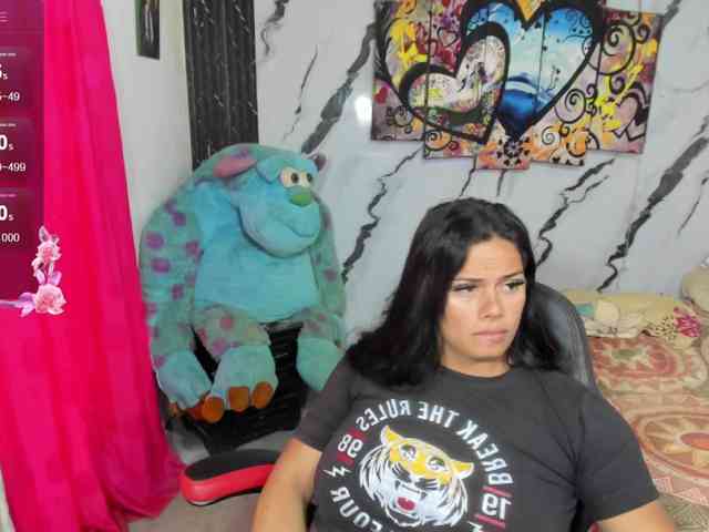 valery982 Live Webcam on BongaCams