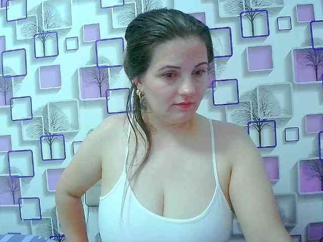 Модель: HotZannya69