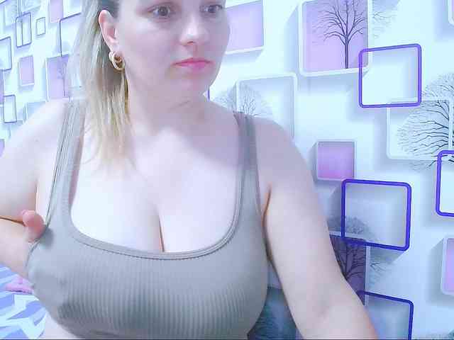 HotZannya69 webcam