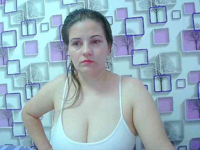 HotZannya69 webcam