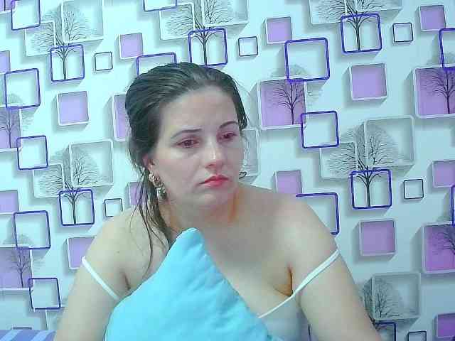 Модель: HotZannya69