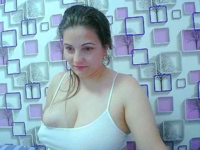 Модель: HotZannya69