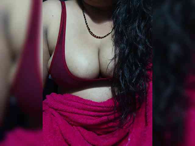 Lusty-Bhabhi webcam