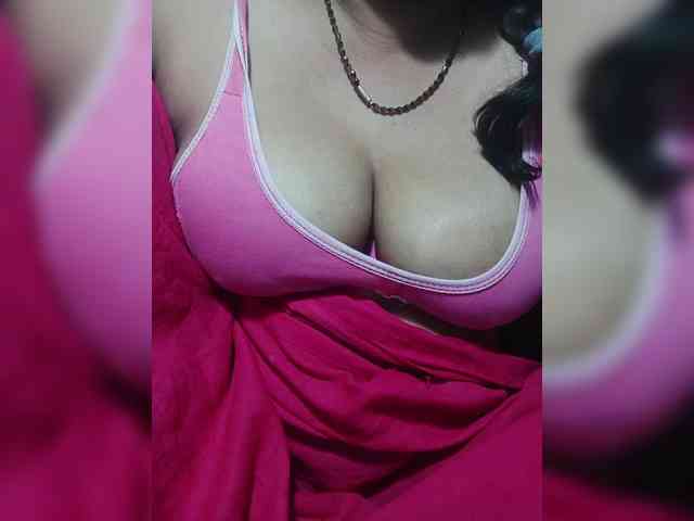 Lusty-Bhabhi webcam