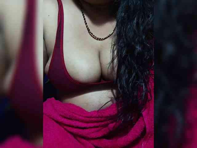 Lusty-Bhabhi webcam