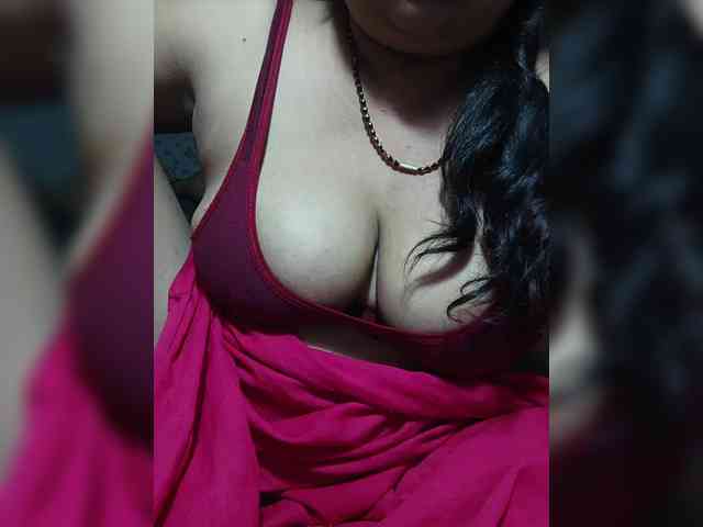 Lusty-Bhabhi webcam